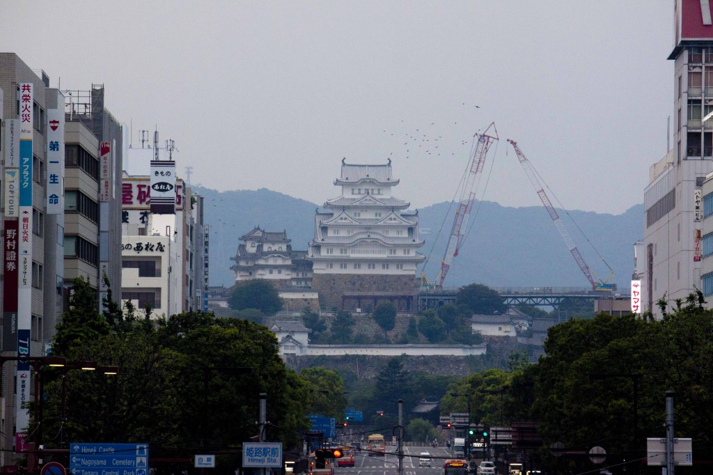 30_城見櫓から姫路城を望む(望遠１)